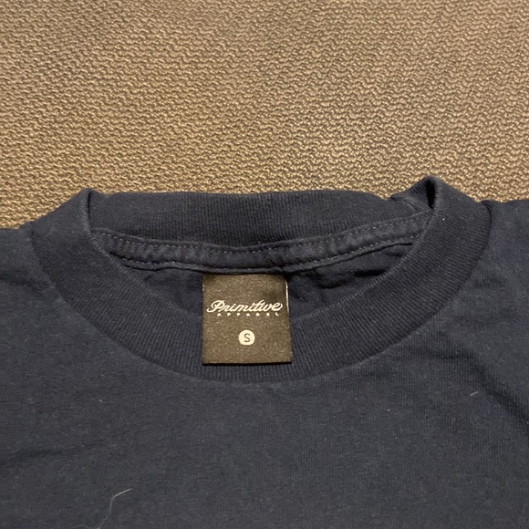 Primitive Apparel - Navy tee with cool print - Picture 4 of 8